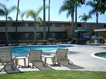 Palmeras 2* Chula Vista